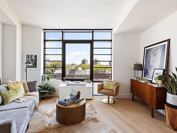 4th image of 500 Waverly Ave #6F