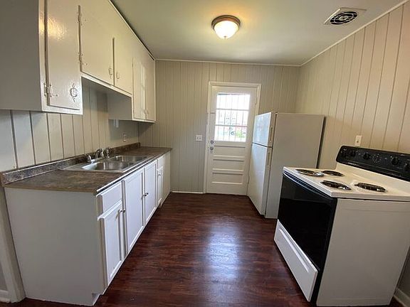 3rd image of 81 Green St #B