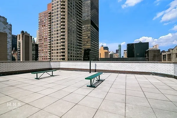 Rented by MNS | media 16