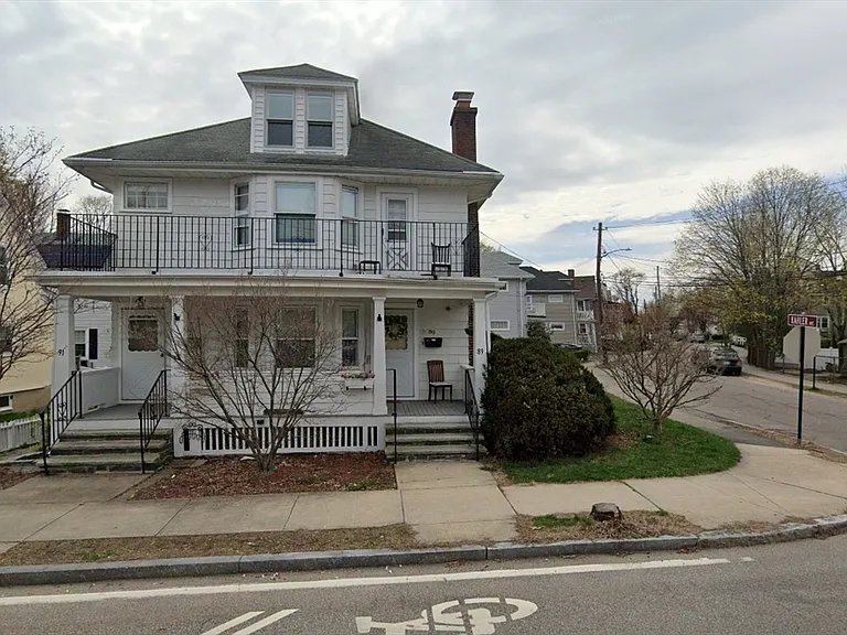 89-91 Thacher St #2 — Photo 1