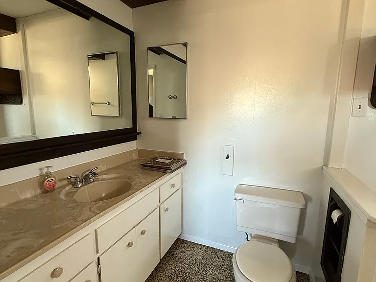 4914 W Feemster Ave — Photo 12