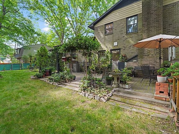 4th image of 5523 Newberry Dr