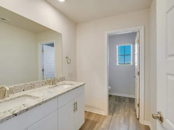 201 Skyview Farm Ln, Liberty Hill, TX 78642