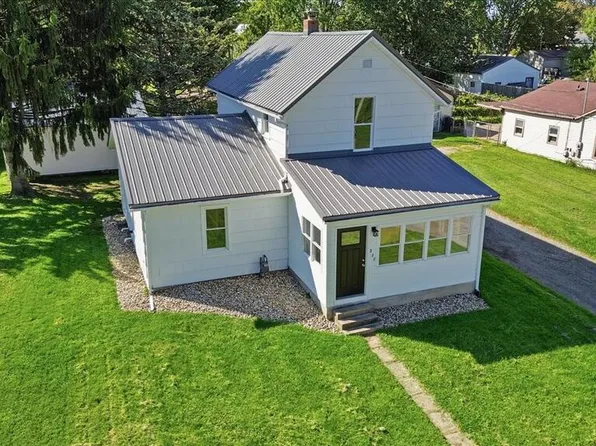 222 3rd Ave, Galion, OH 44833