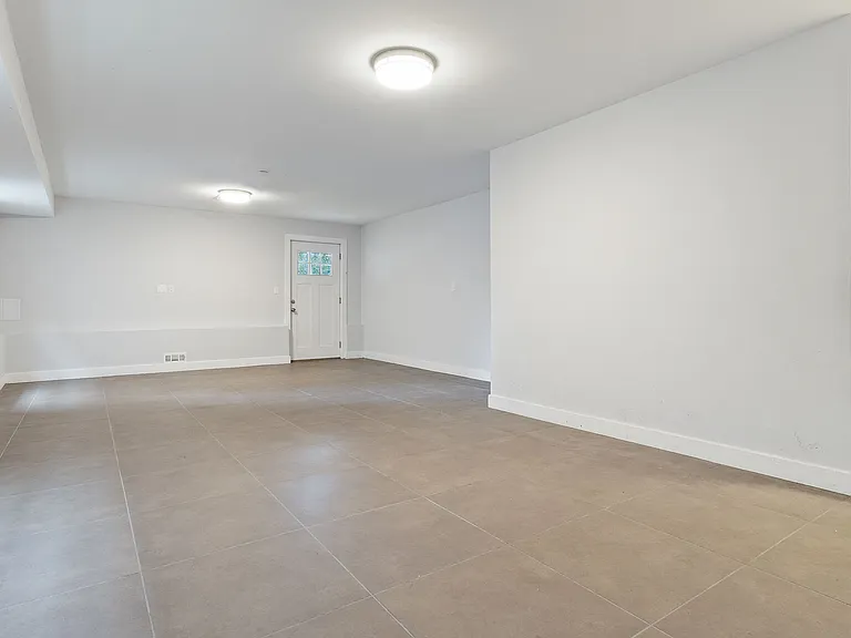 46 Ellsworth Ave #46 — Photo 23