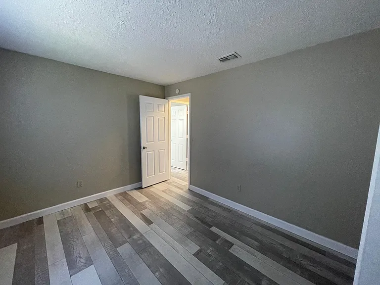 9303 Rockrose Dr — Photo 62