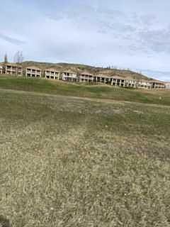 256 Canyon Blvd W