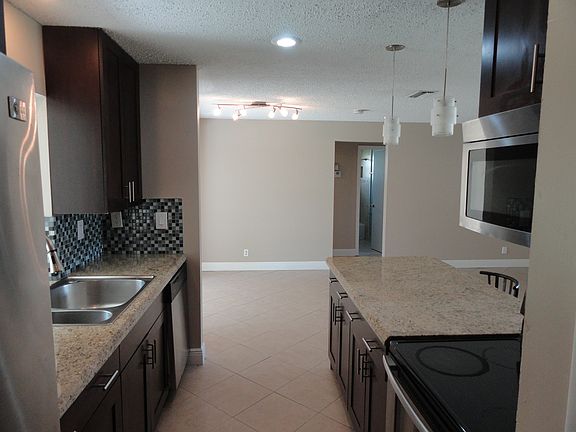 5th image of 8103 NW 105th Ave