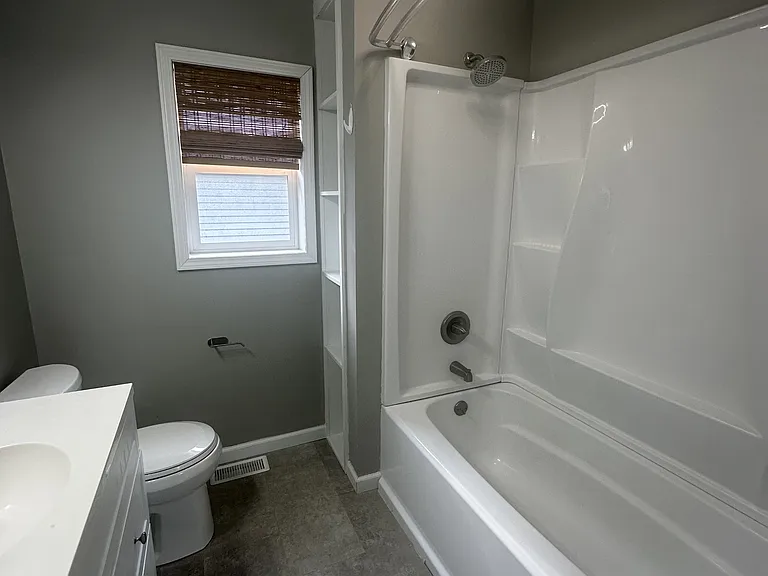 214 Saint Mary St — Photo 8