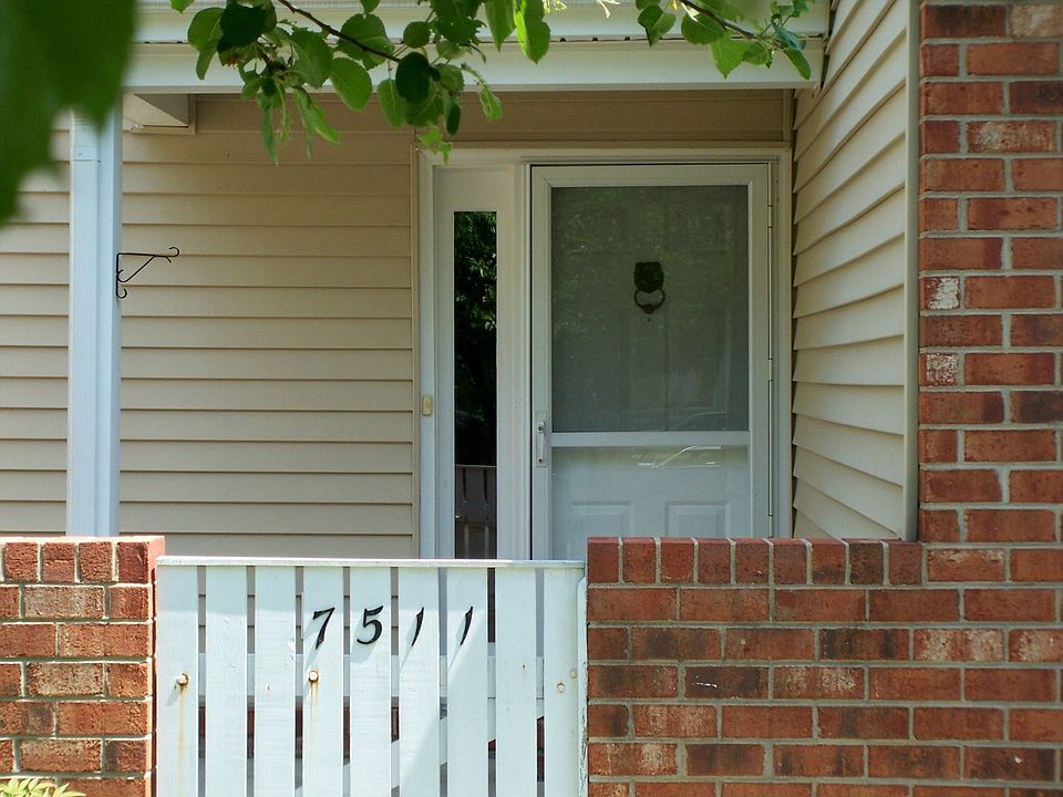 1st image of 7511 Potters Ct