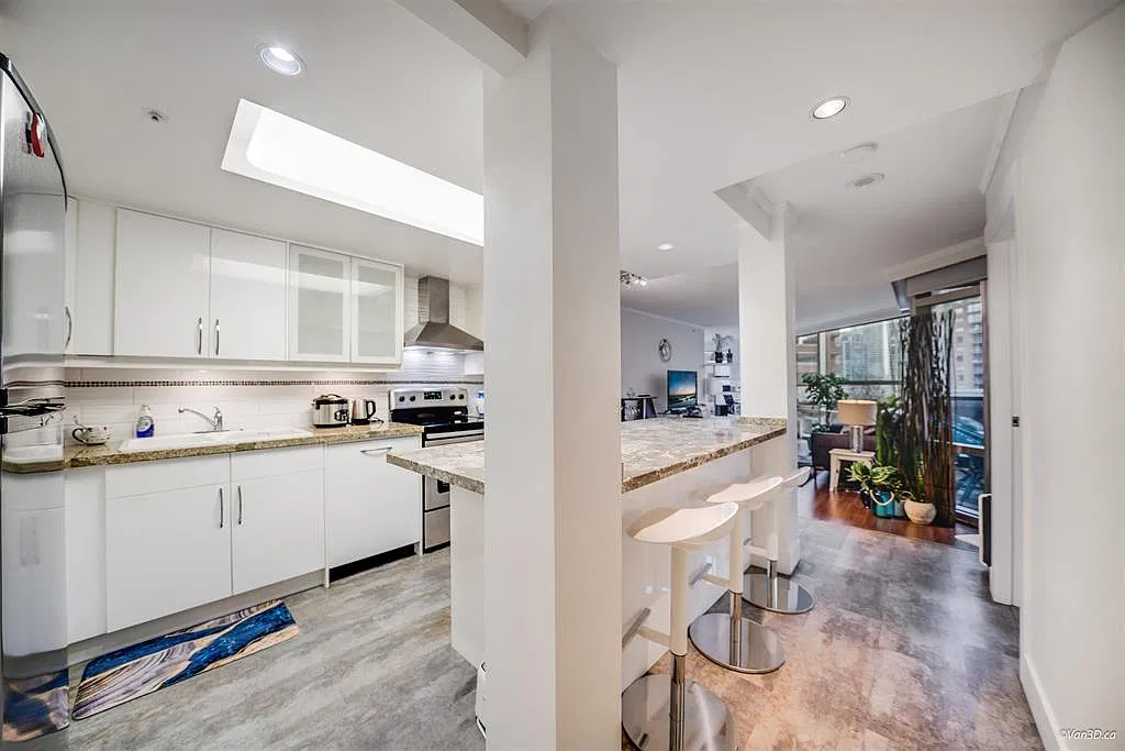 2 bed, 1200 sqft, $3,700 — Photo 2