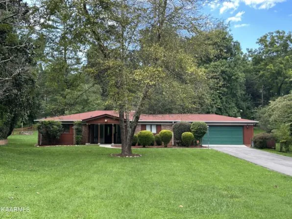 5607 Green Valley Dr, Knoxville, TN 37914