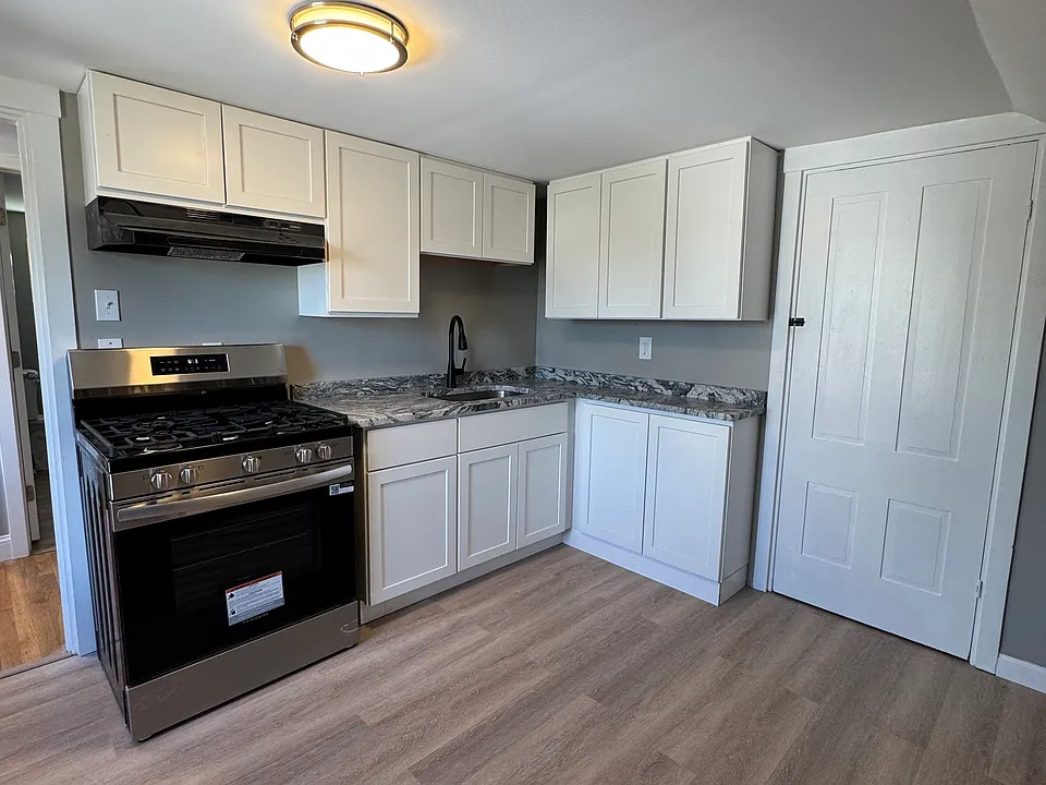 199 Maxfield St #3