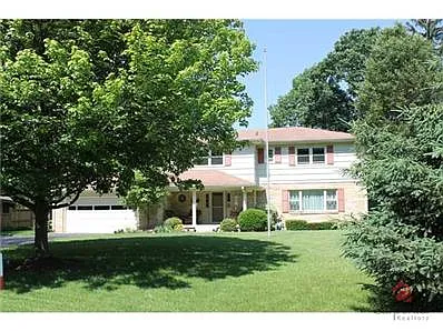 160 Pennridge Dr photo 1