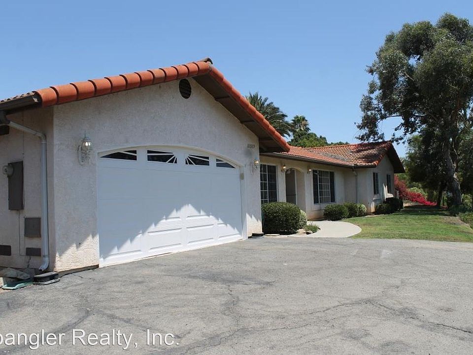 1st image of 10389 Stonehurst Dr