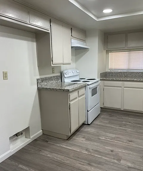 4301 California Ave #21 — Photo 7