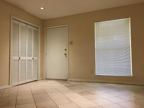 4th image of 903 Midway Dr