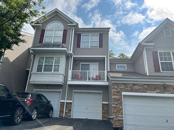 2nd image of 159 Vista Ter #1509