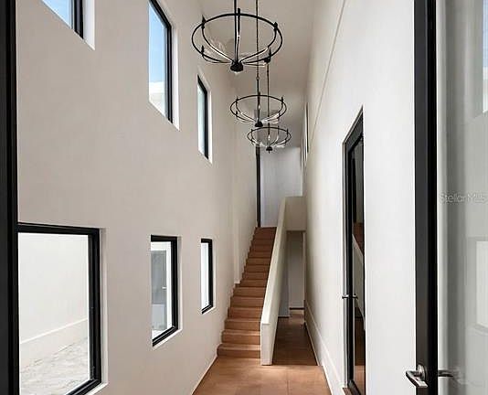 3rd image of 462 Padre Rufo