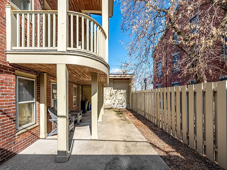 68 Pleasant St #3 — Photo 27
