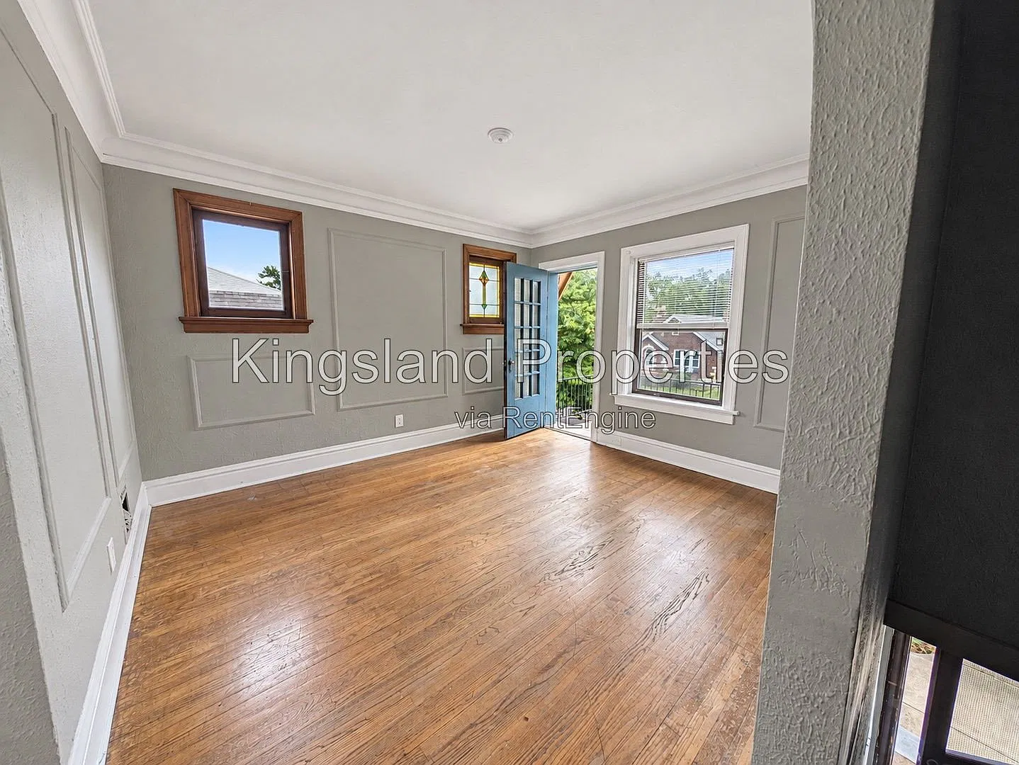 2 bed, 1.0 bath, 900 sqft, $1,200 — Photo 3