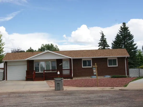 1408 Downey St, Laramie, WY 82072