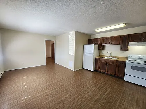2875 S 6th Pl #28 Photo 1