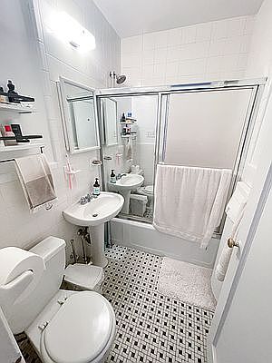 4th image of 135 Avenue A #5F