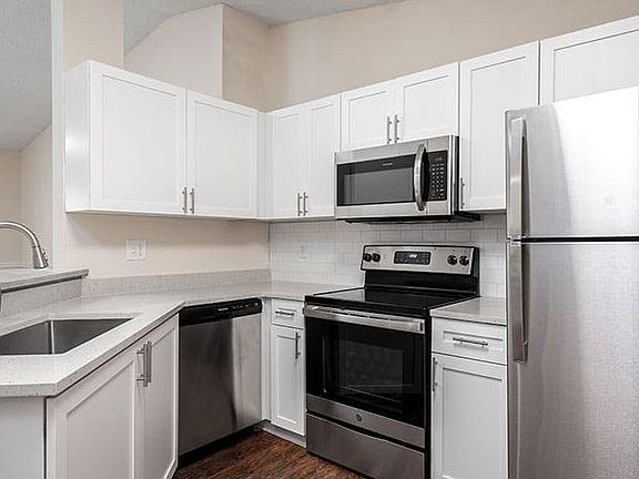 Kitchen - 1bed 1bath