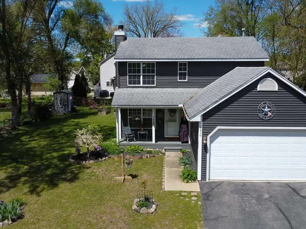 9470 Mandon Rd, White Lake, MI 48386