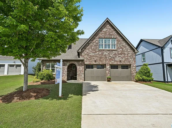 8197 Caldwell Dr, Trussville, AL 35173