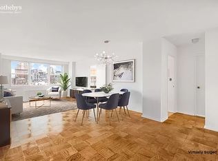 360 W 22nd St, New York, NY 10011