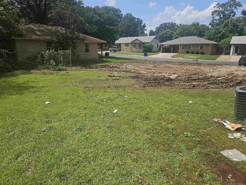 2nd image of 304 W I Ave