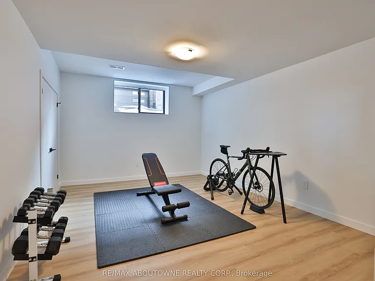 70 Upper Mount Albion Rd — Photo 34