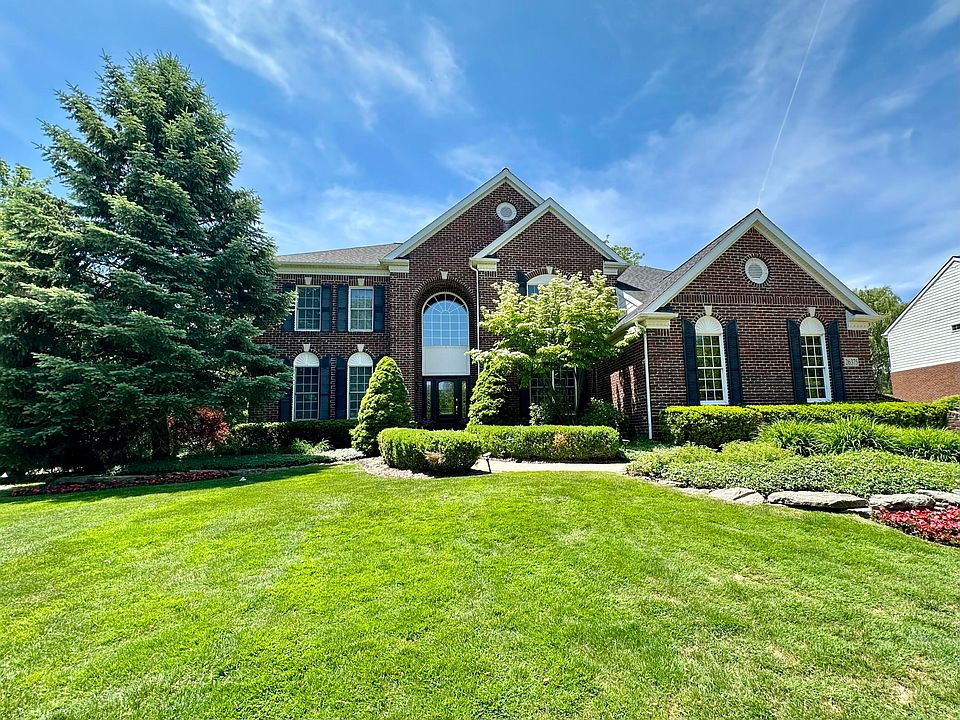 1st image of 26375 Glenwood Dr