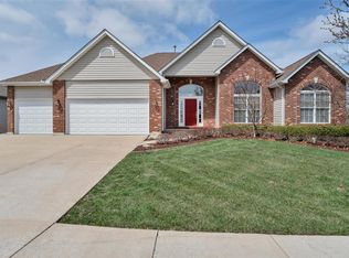 2723 Fairway Estates Dr, Wentzville, MO 63385