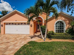 821 Duval Ct, Safety Harbor, FL 34695
