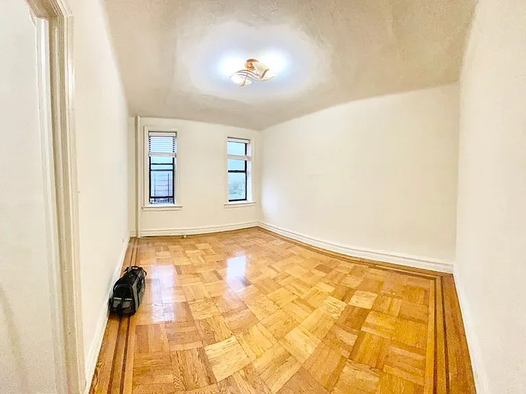 522 W 175th St #4 — Photo 2