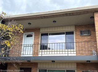 2859 E Maple Rd APT 13, Birmingham, MI 48009