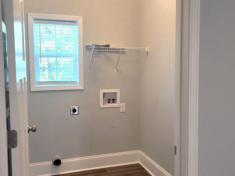 84 N Knoll Rd — Photo 7