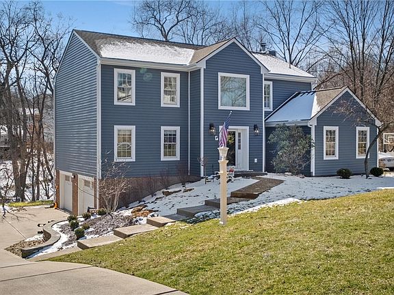 2nd image of 109 Beacon Hill Dr