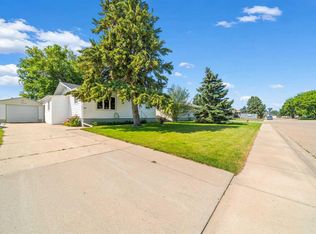945 3rd Ave N, Vauxhall, AB T0K2K0