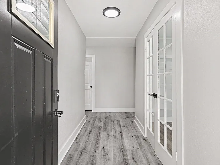 10606 Hemwick Dr — Photo 3