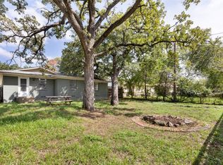 1906 Mercedes Rd, Denton, TX 76205