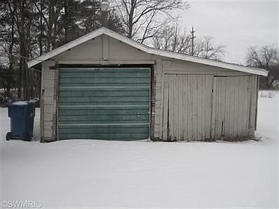 2nd image of 418 E Market St
