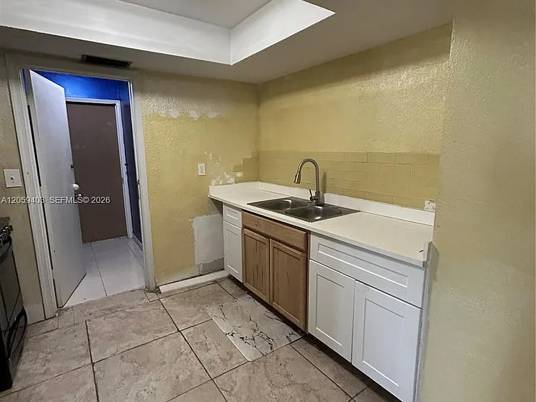 5710 NW 64th Way — Photo 4