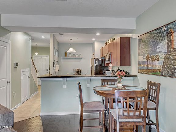 5th image of 11368 Estancia Villa Cir #506