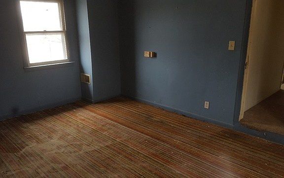 3rd image of 515 Northwestern Ave