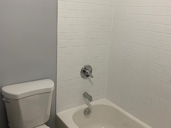 4th image of 124 Virginia Ave