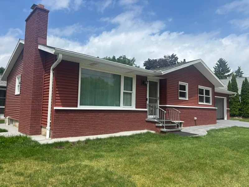 2 bed, 2.5 bath, 1073 sqft, $1,599 — Photo 2
